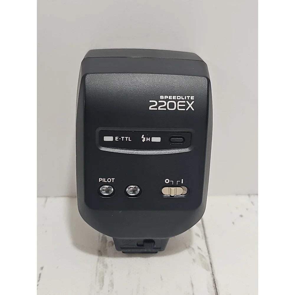 Canon Speedlite 220EX Shoe Mount Flash